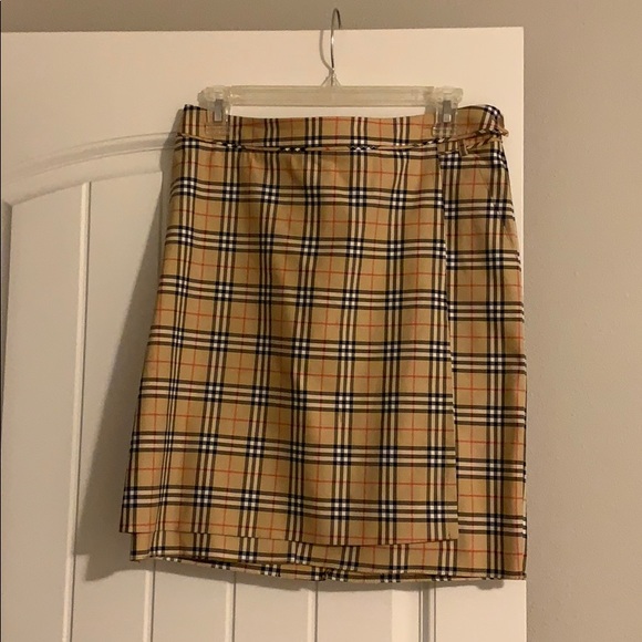 Burberry Dresses & Skirts - Authentic Burberry skirt